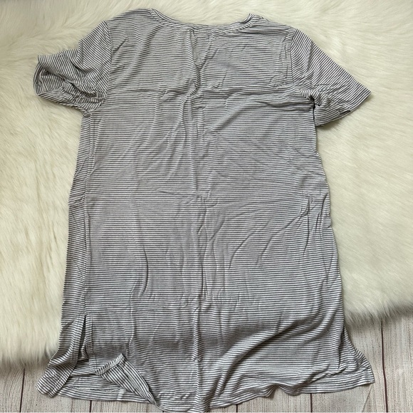 Striped Tee - Picture 3 of 7